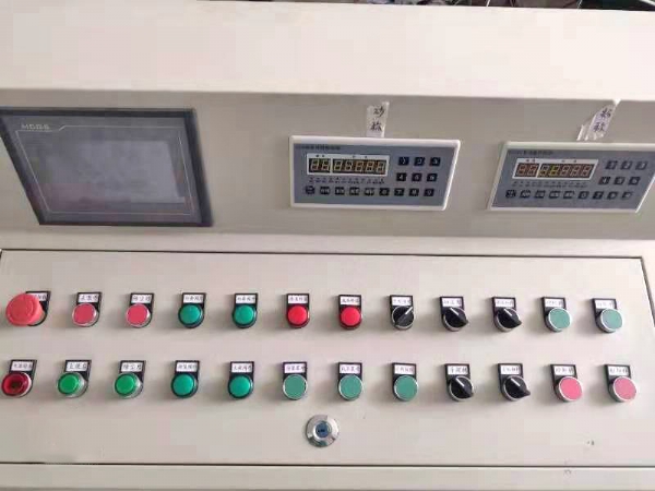 生產(chǎn)線配套設備